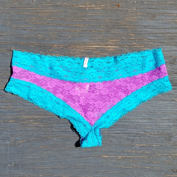 *SOLD* Tie Dye Floral Lace Bralette & Panty Set - Picture 7 of 7